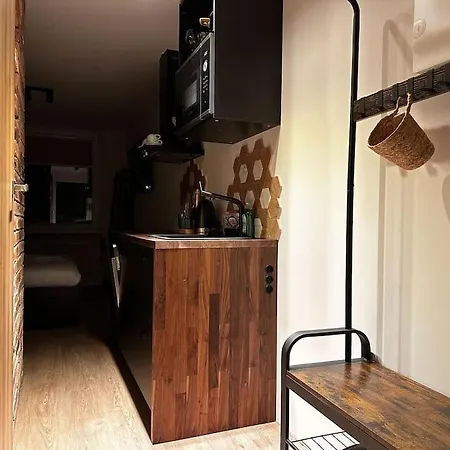 Redbrick Center Vi *